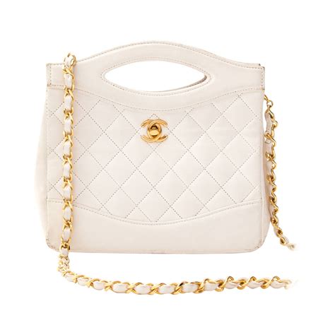 chanel clutch cream